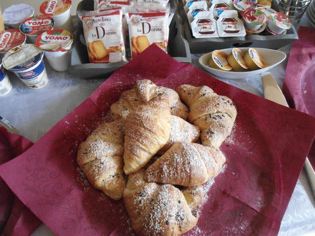 Acomodação com café da manhã  Aida Charming