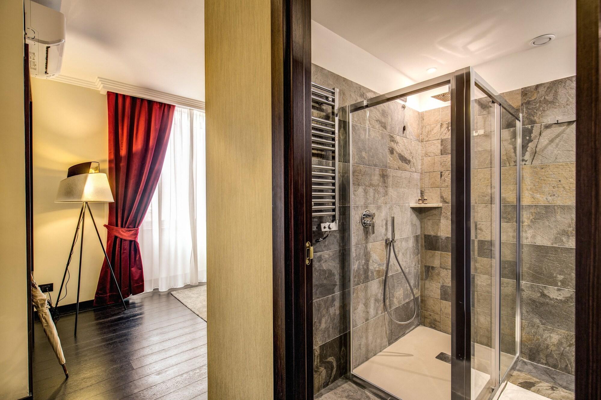 Hotel Fh *