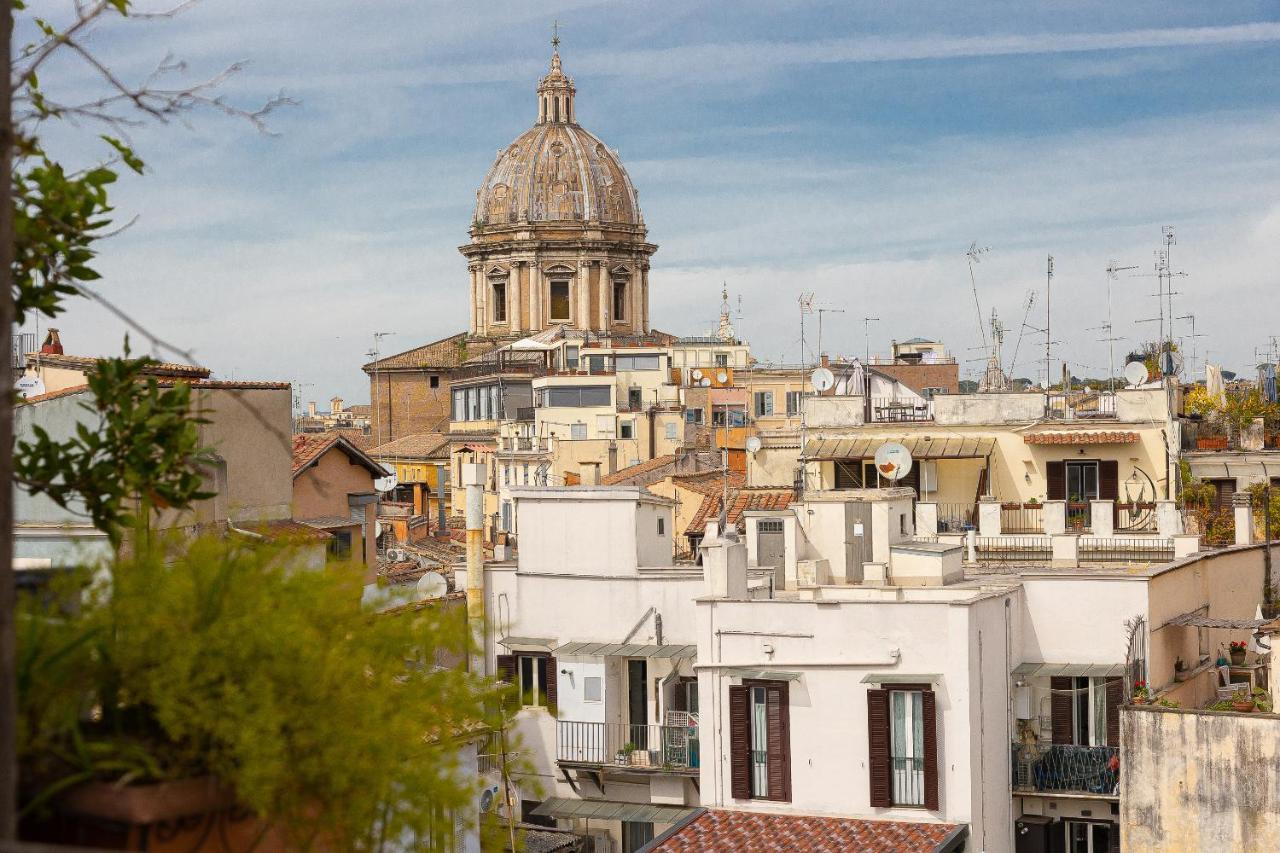 Campo De' Fiori Penthouse-rental In *
