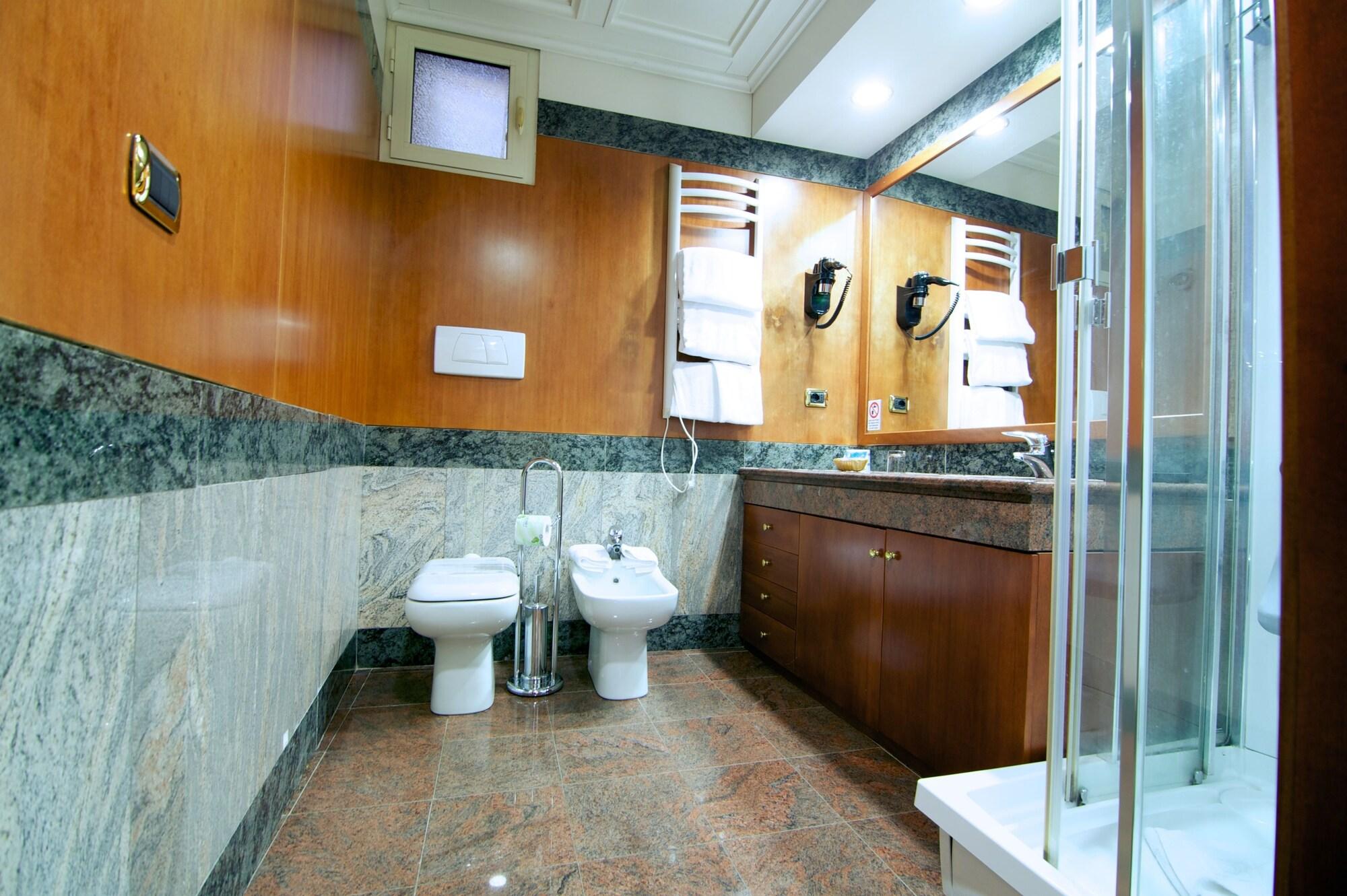 Dock Hotell 3*