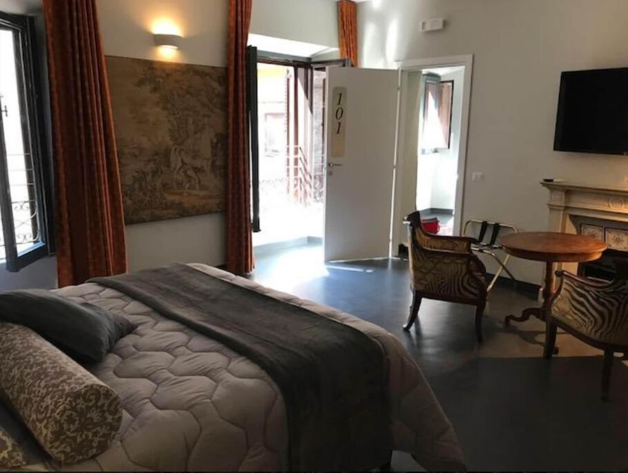 94 Piazza Di Spagna Gjestgiverier 2*