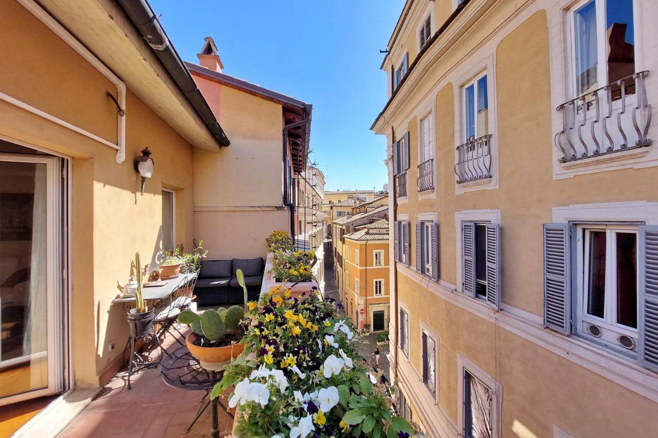 4bnb - Luxury Trevi W Terrace Apartment Rome