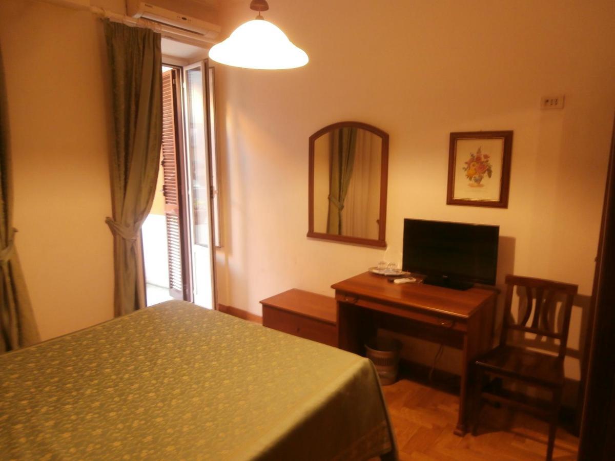 San Michele A Porta Pia Bed & Breakfast 3*