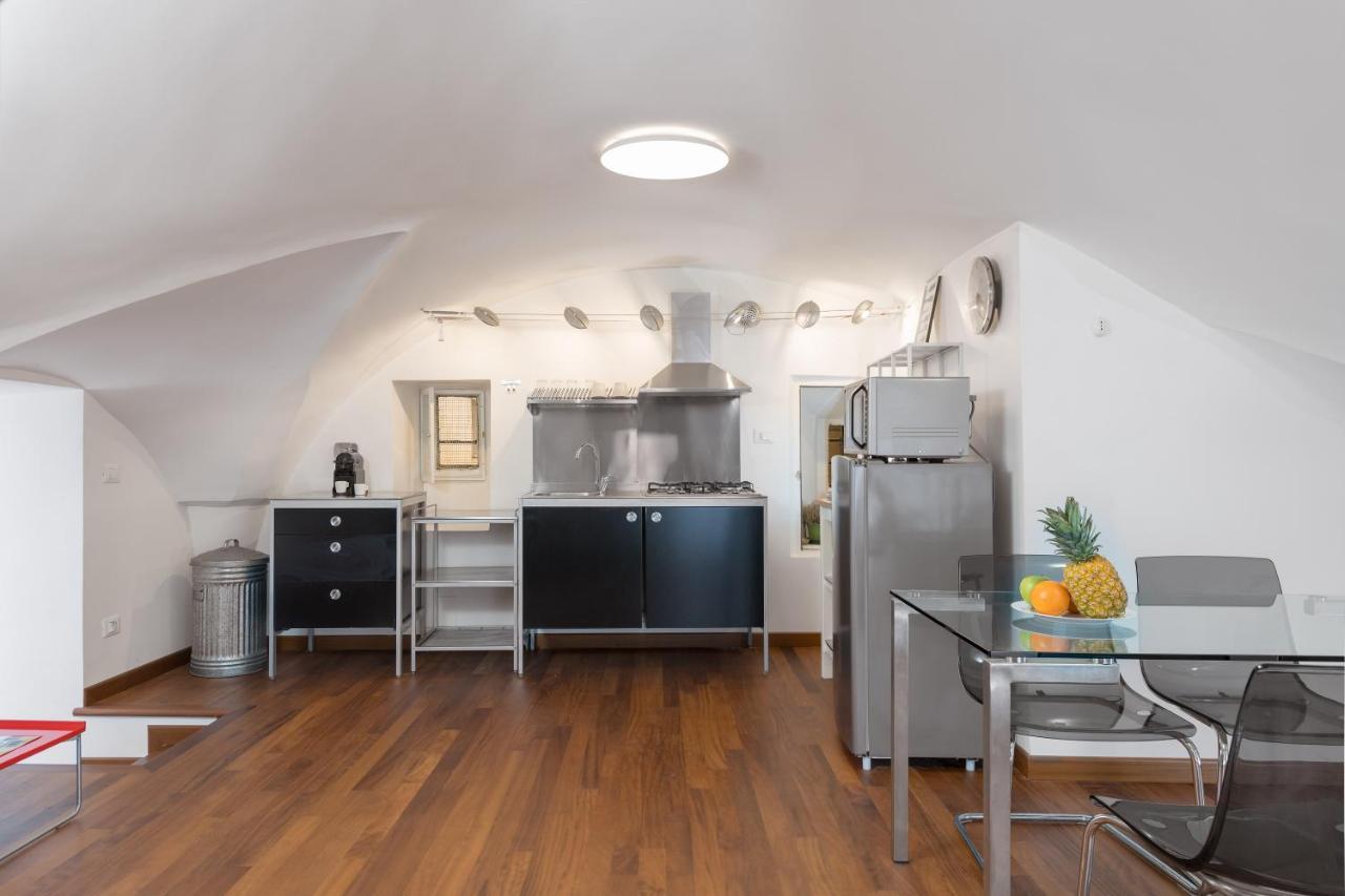 New! Amazing Piazza Navona View Appartamento Roma