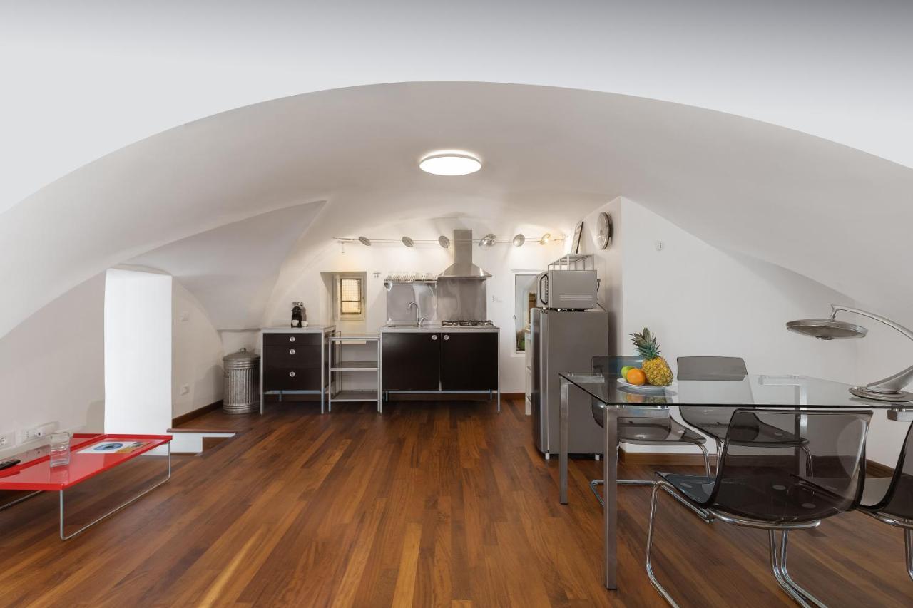 New! Amazing Piazza Navona View Apartamento