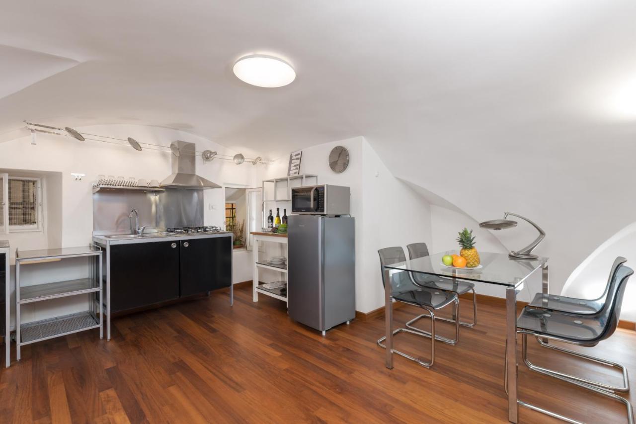 New! Amazing Piazza Navona View Appartamento *