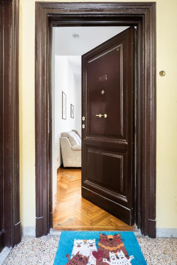 Sunny Flat Near Borghese Leilighet