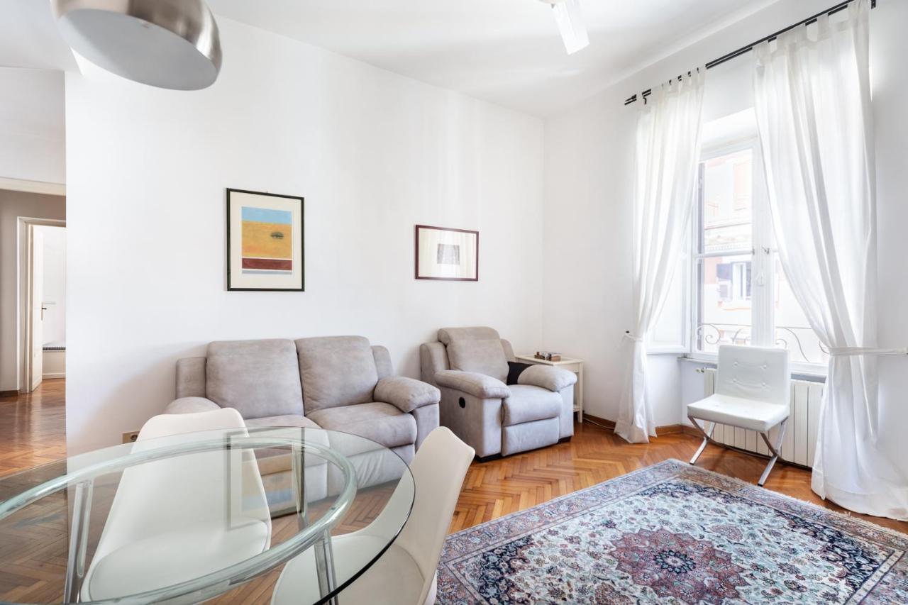 Sunny Flat Near Borghese Leilighet *