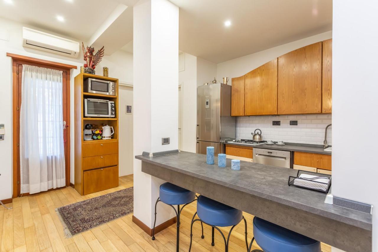 St Peter's Spacious 4 Bdr With Private Parking Apartment