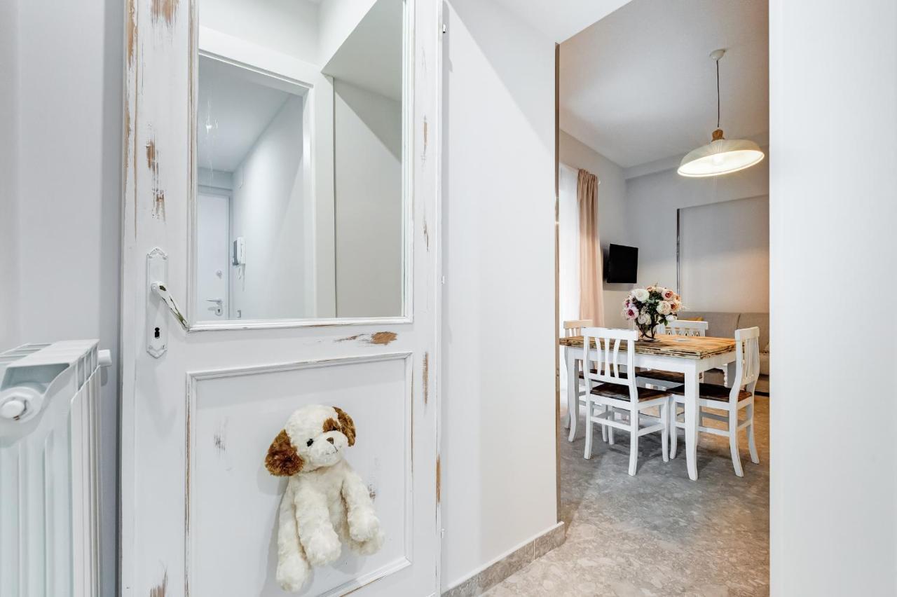 Trevi Fountain - Shabby - Romedreamhome