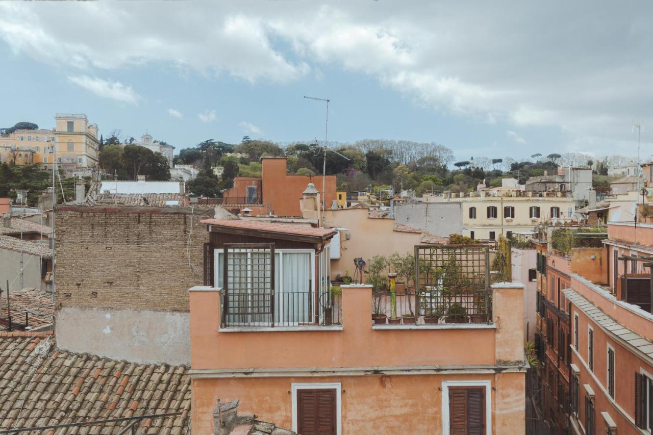 Amazing Penthouse With Terrace And Rooftop In Trastevere