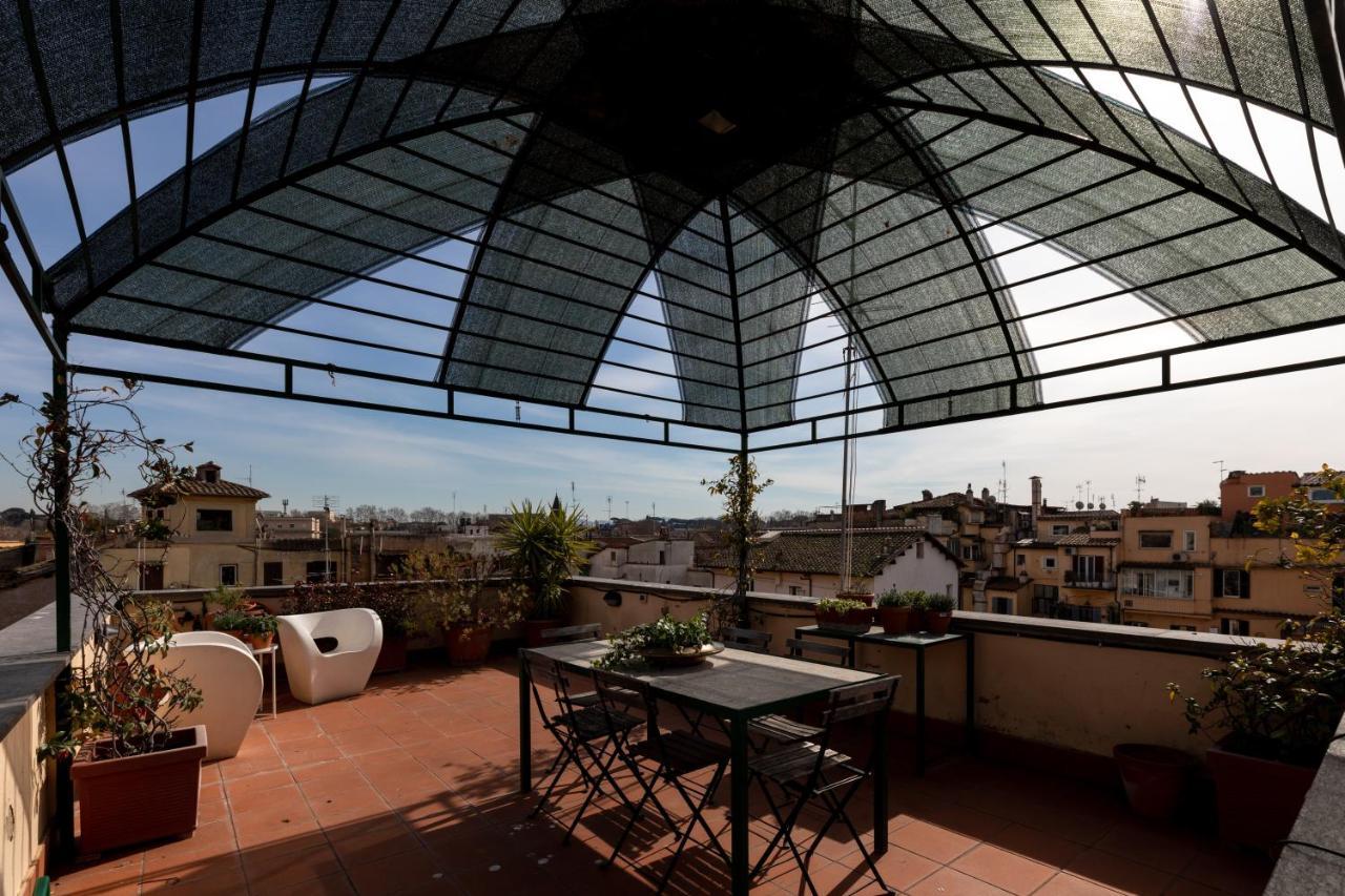 Amazing Penthouse With Terrace And Rooftop In Trastevere *