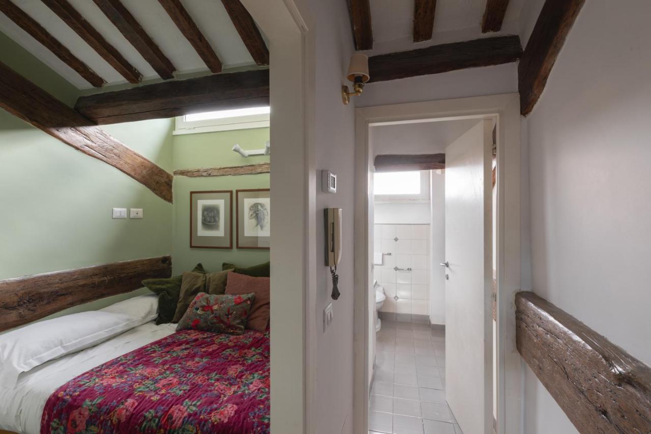 Amazing Penthouse With Terrace And Rooftop In Trastevere Apartamento Roma