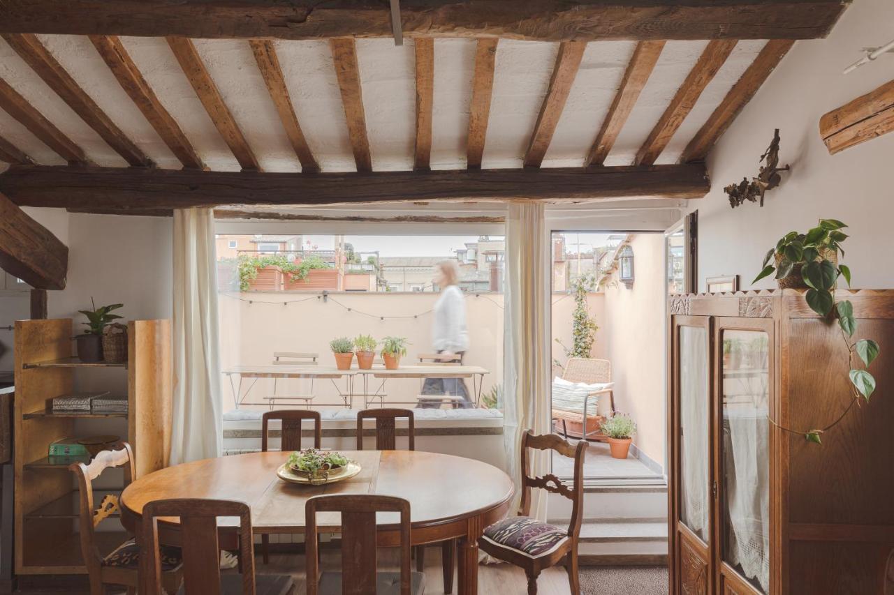 Amazing Penthouse With Terrace And Rooftop In Trastevere *