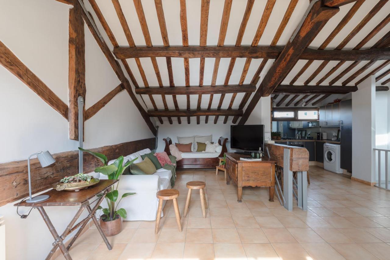 Amazing Penthouse With Terrace And Rooftop In Trastevere *