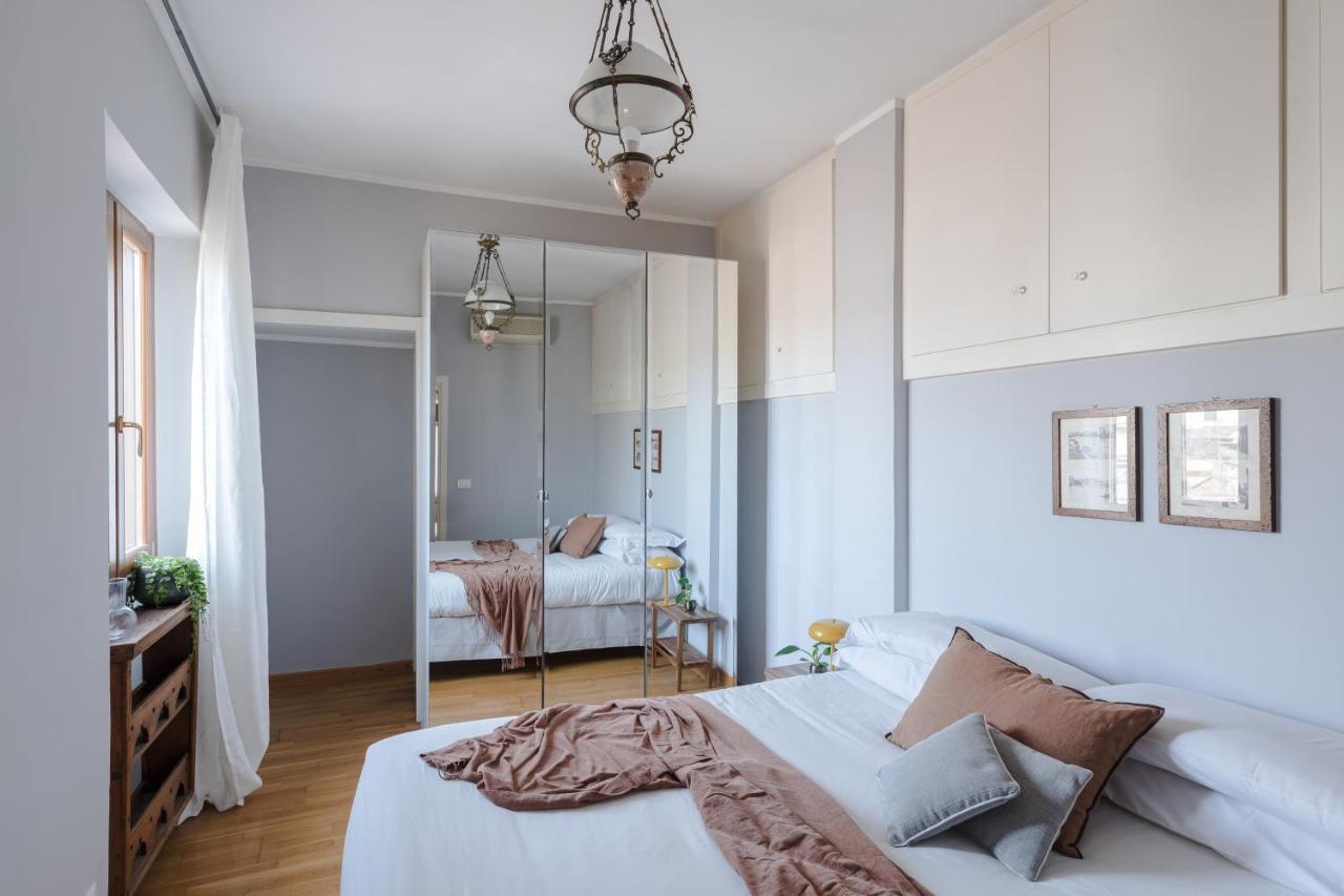 Amazing Penthouse With Terrace And Rooftop In Trastevere Apartamento