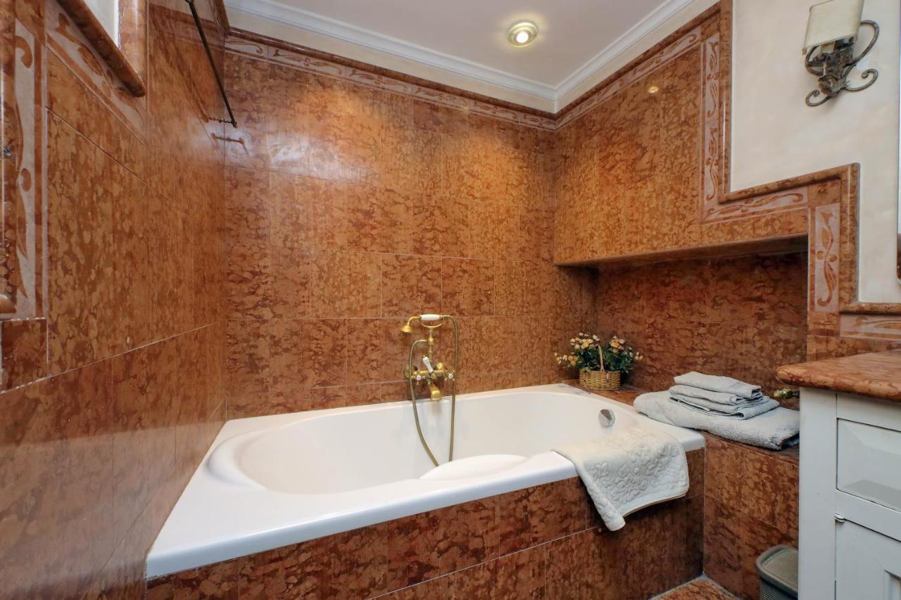 Apartment 4bnb - Luxury Trevi W Terrace Rome