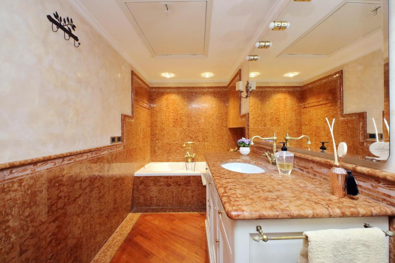 4bnb - Luxury Trevi W Terrace Apartment *