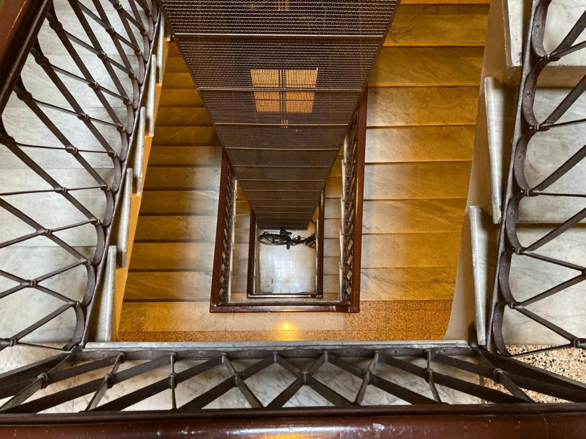 Sunny Flat Near Borghese Apartamento *