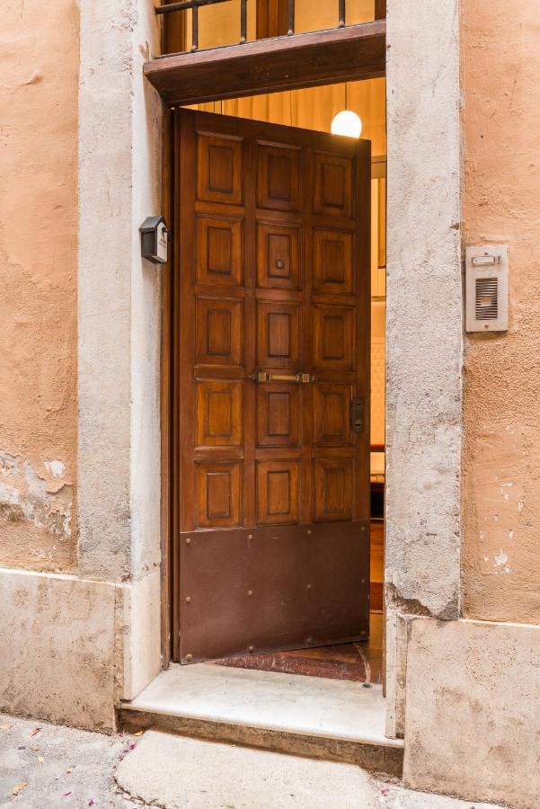 Appartamento via degli Spagnoli Roma