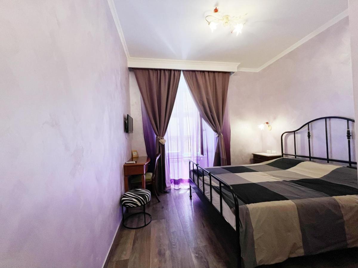 Iris Bed and breakfast 2*