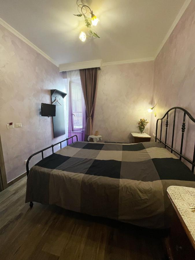 Iris Bed and breakfast 2*