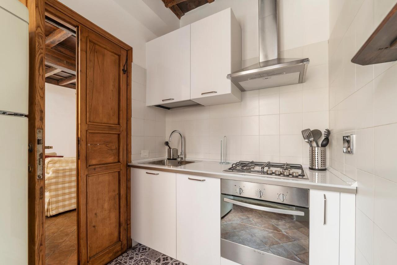 Colosseo & Fori Imperiali Wooden Flat Apartment *