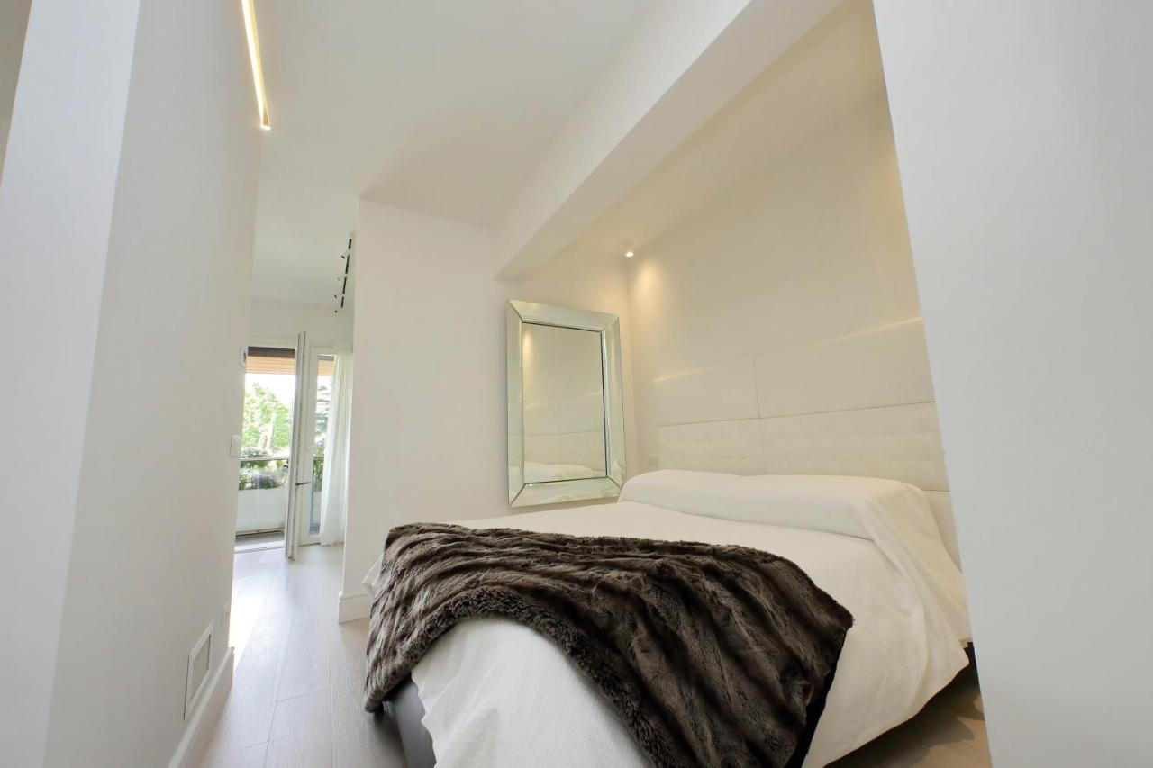 Luxury Aurelia With Swimming Pool Apartamento *