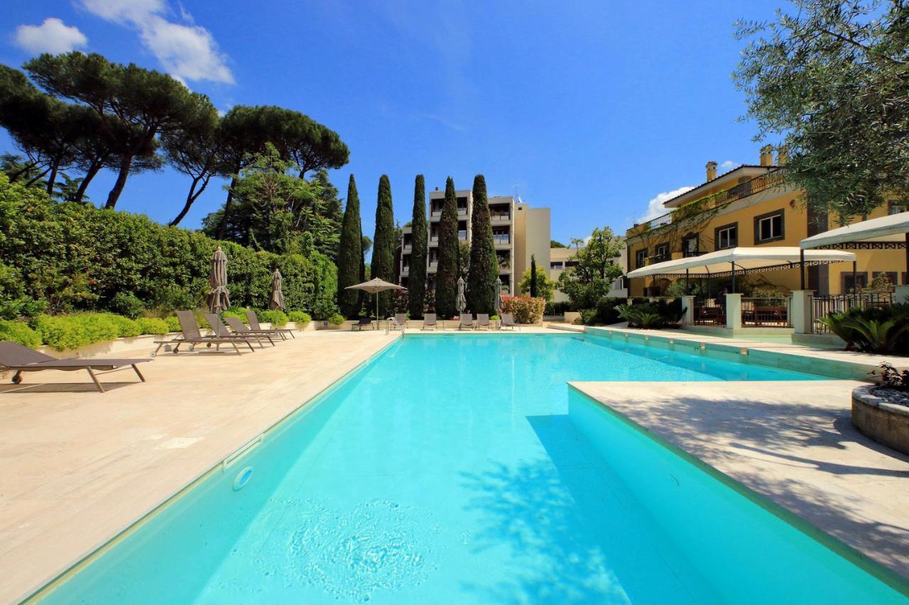 Luxury Aurelia With Swimming Pool