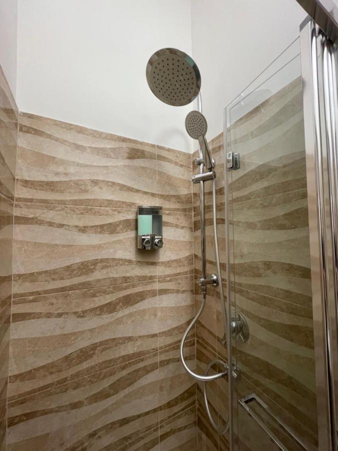 Apartamento Domus Enea - Colosseo Termini