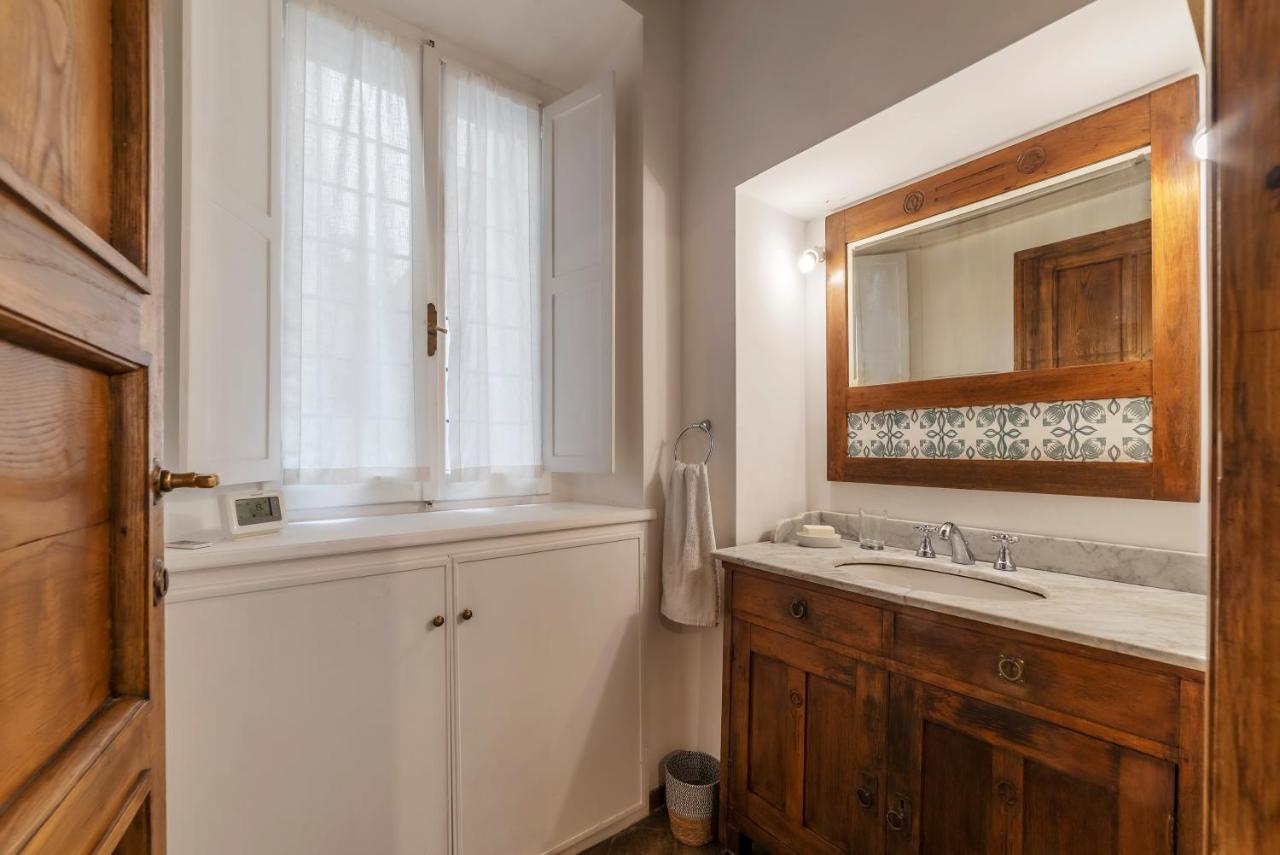 Colosseo & Fori Imperiali Wooden Flat Apartment