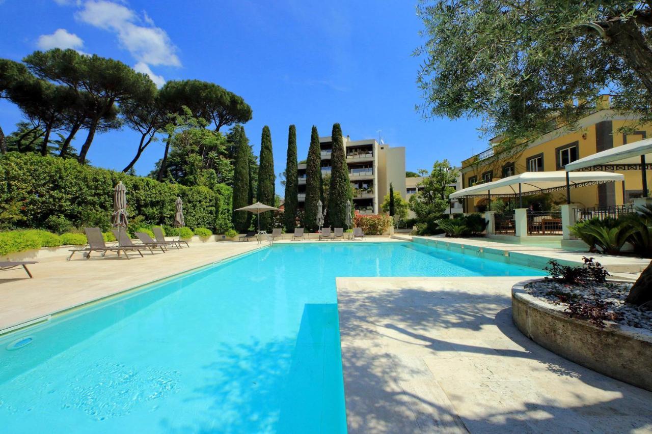 Apartamento Luxury Aurelia With Swimming Pool