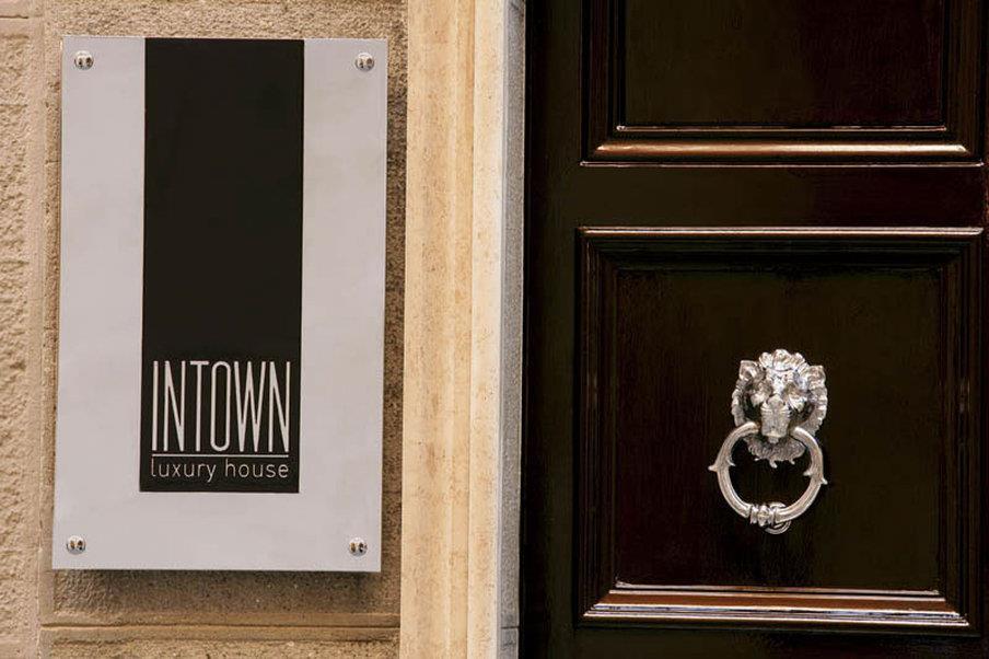 Intown Luxury House Casa de hóspedes