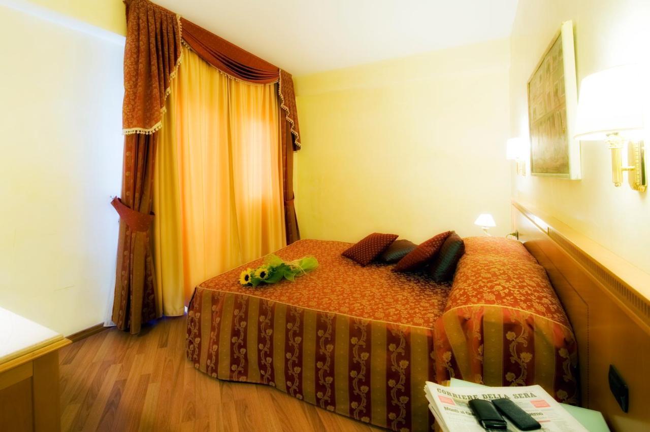 Hotell Bright