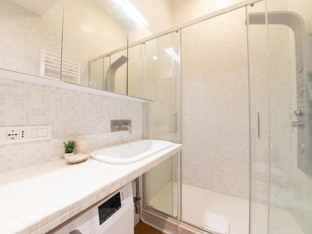 The Rent - One-bedroom Near San Pietro