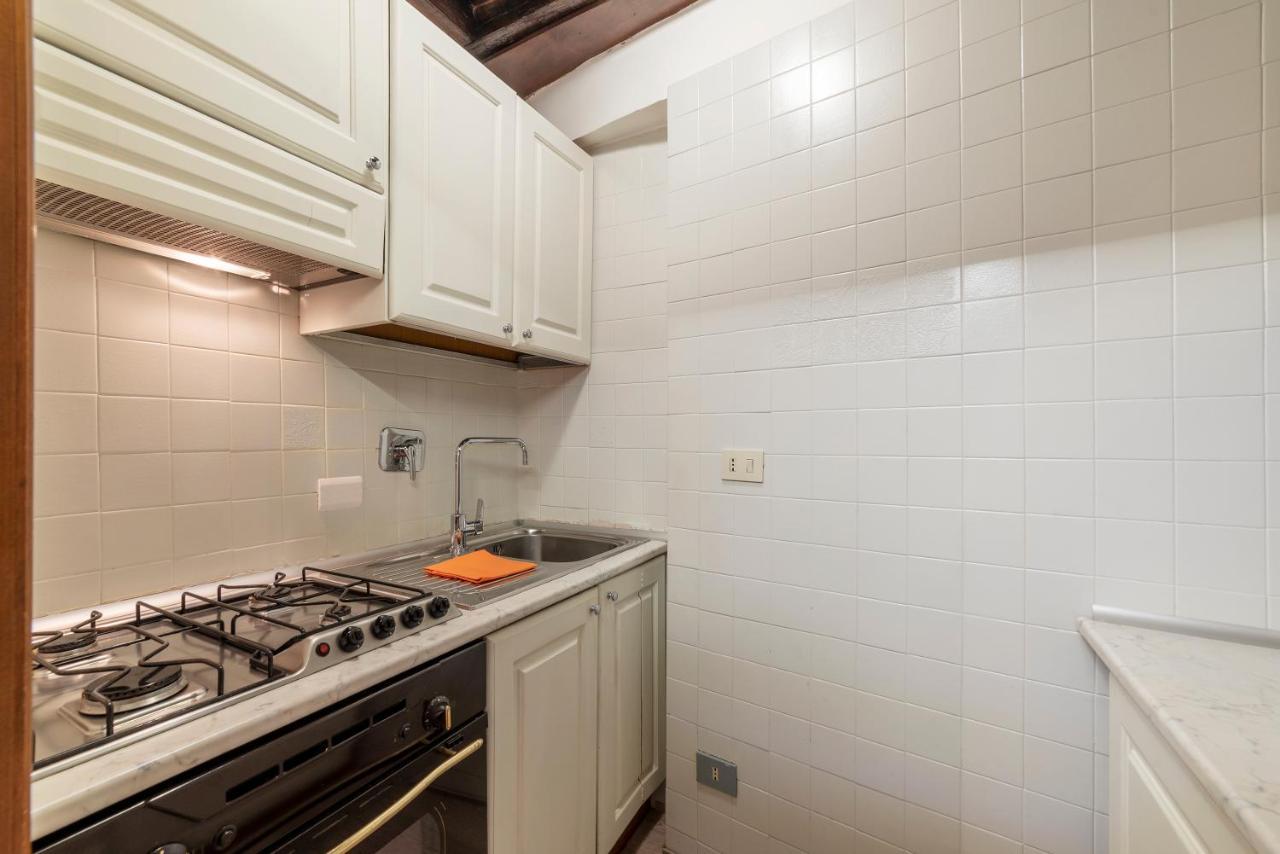 Giubbonari 23 - Fromhometorome Apartamento