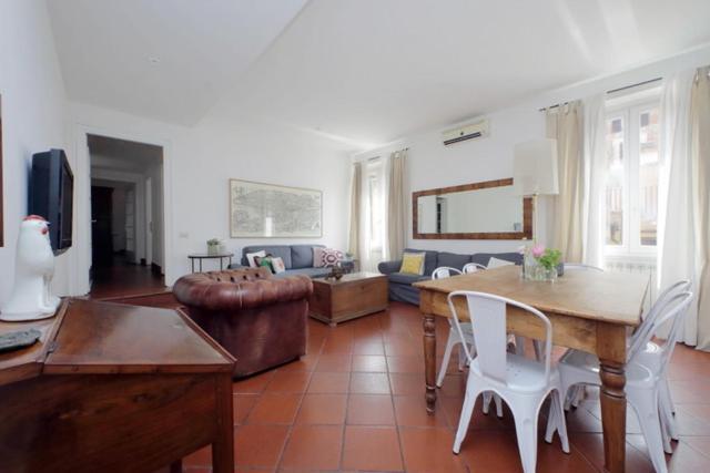 Appartamento Pantheon 2 Bedrooms *