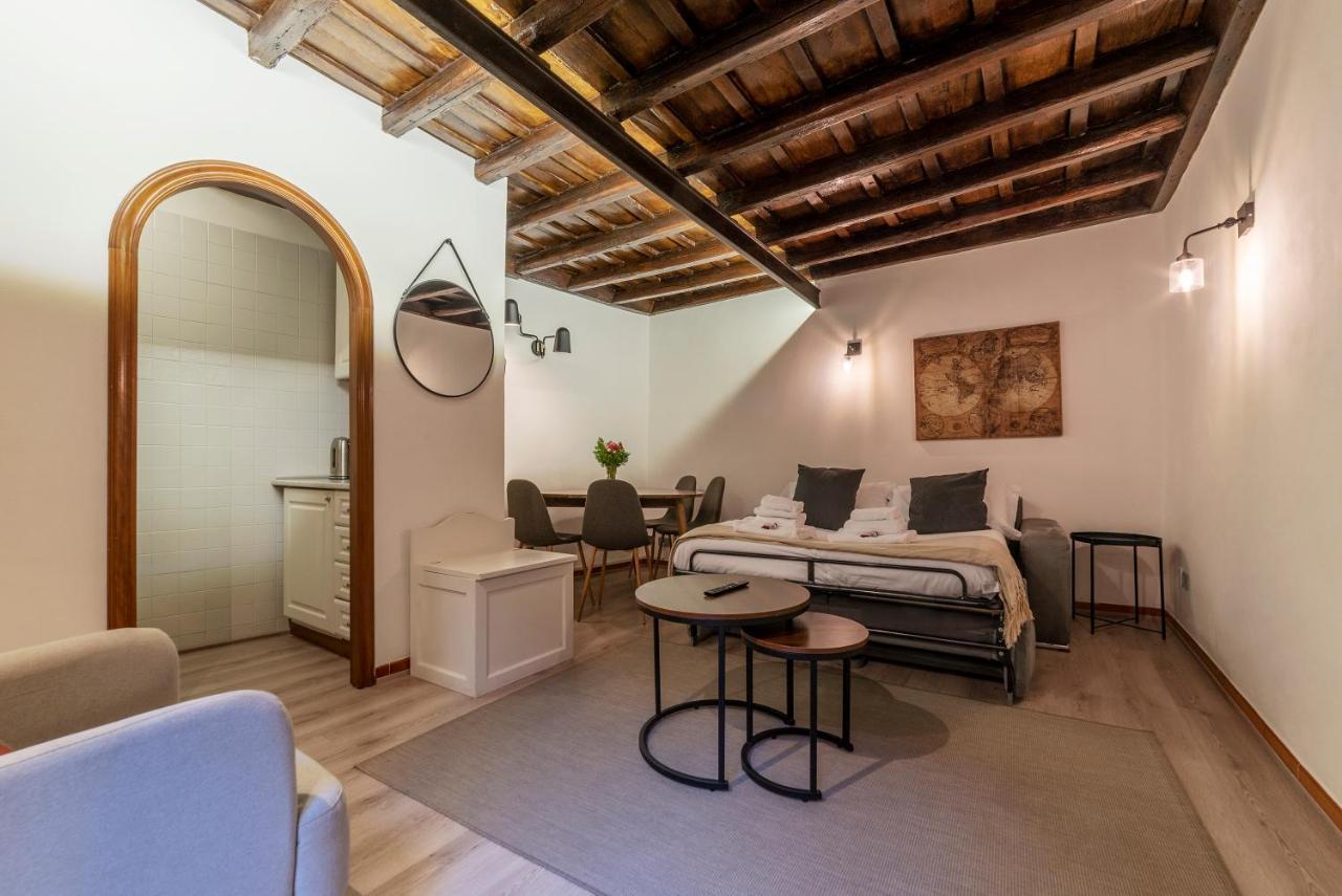 Giubbonari 23 - Fromhometorome Apartamento Roma