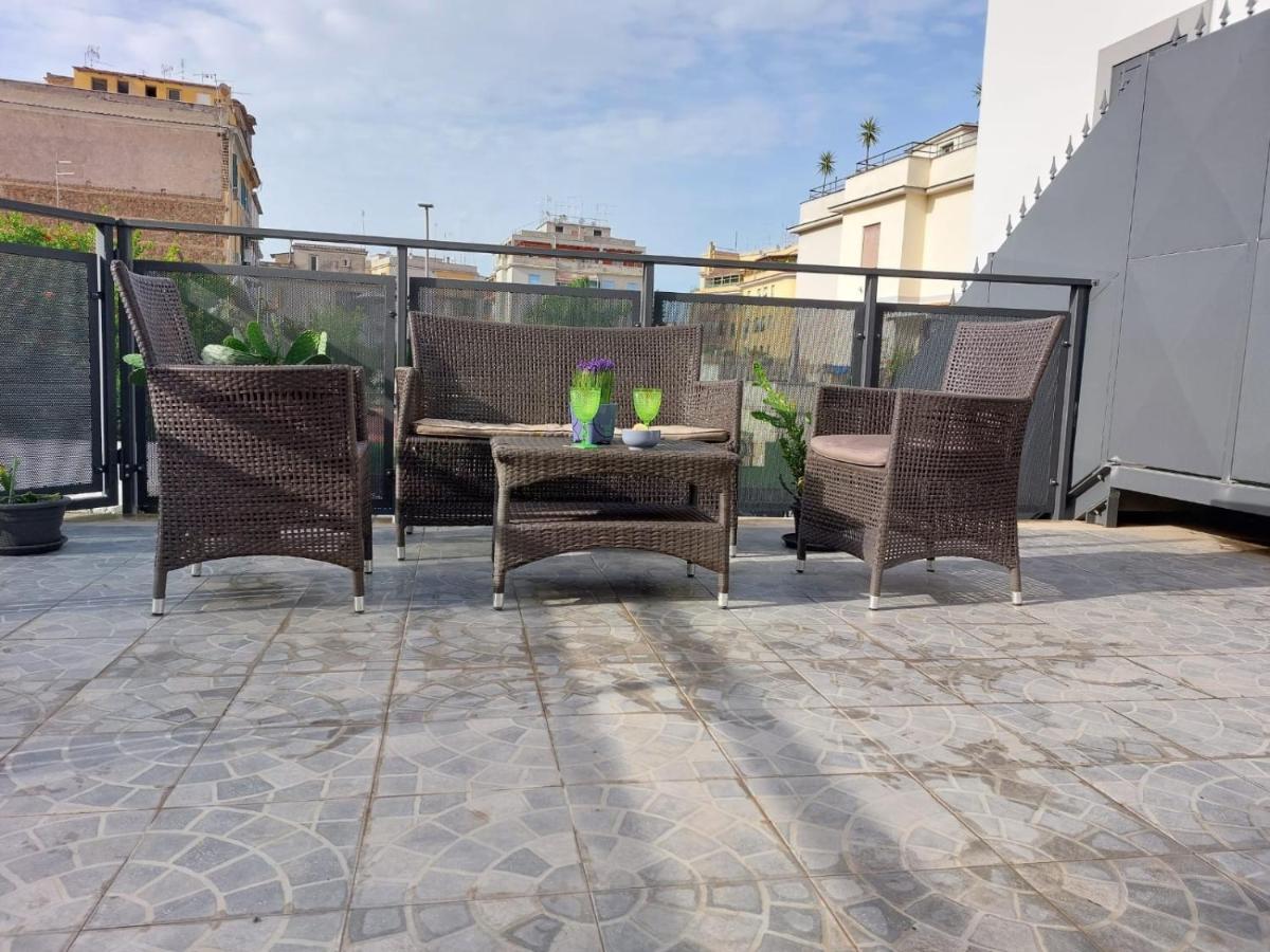Vic Pigneto, Luxury House Terrace Apartamento *
