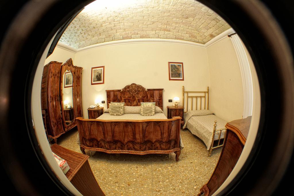Domus Real Cardello Gjestgiverier Roma