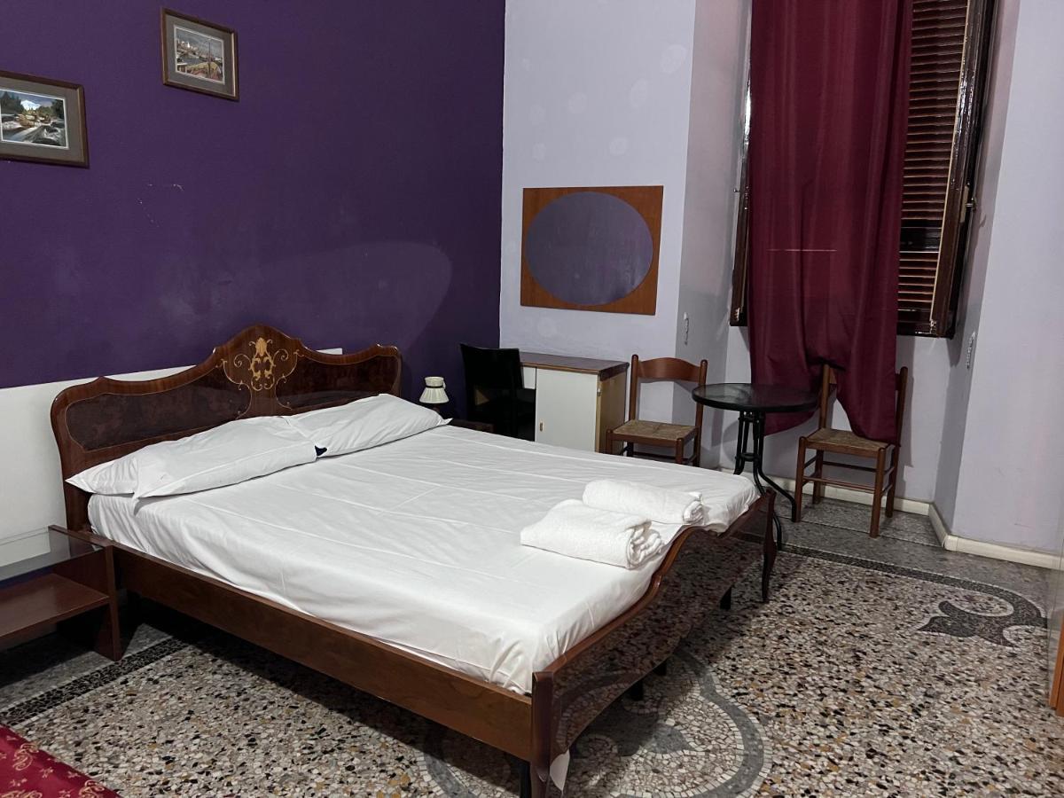 Ava Casa de hóspedes