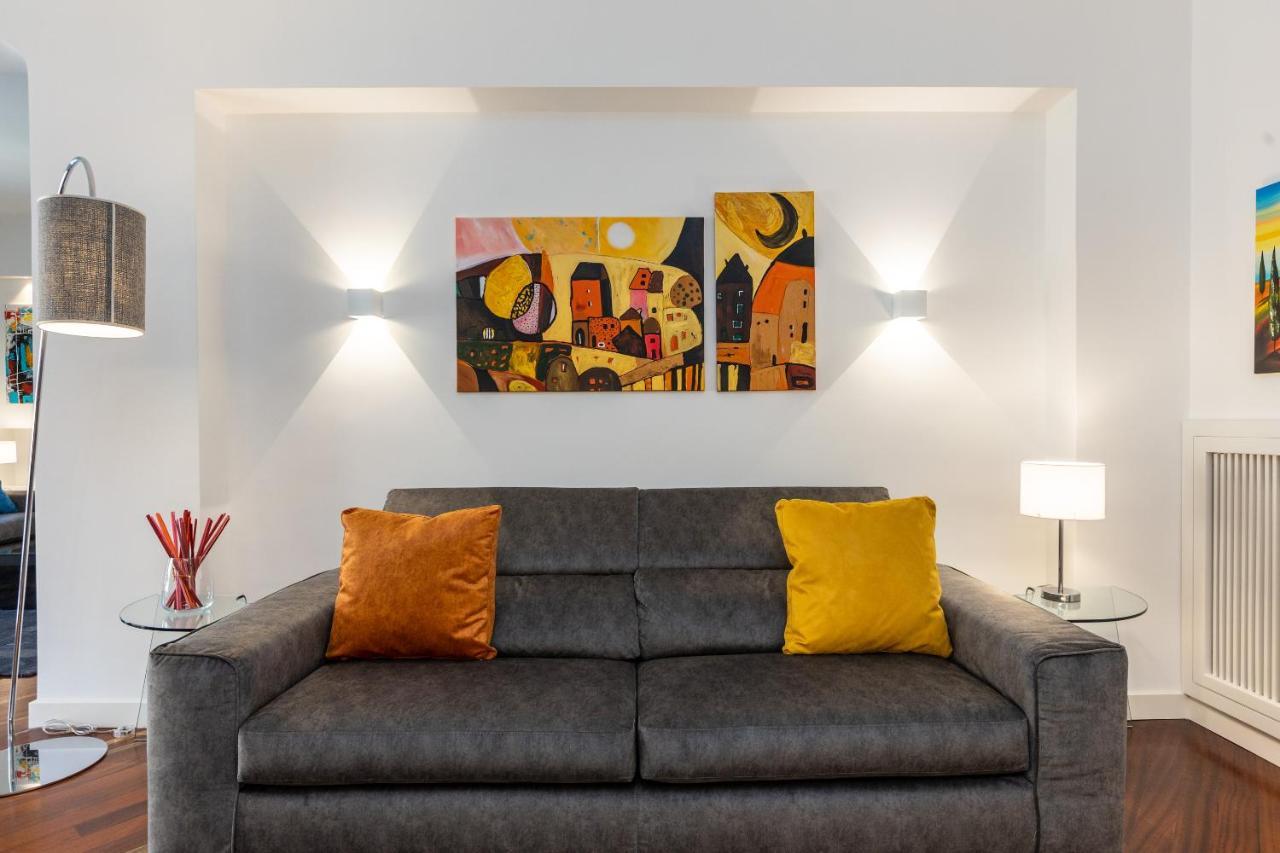 Ponte Milvio-rental In Roma