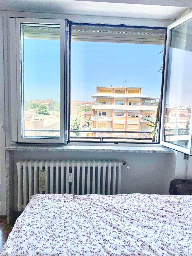 Female Dormitory For Only Female Acomodação com café da manhã  Roma