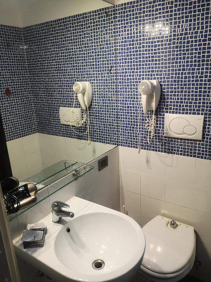 Pensión Seven Kings Relais 3*