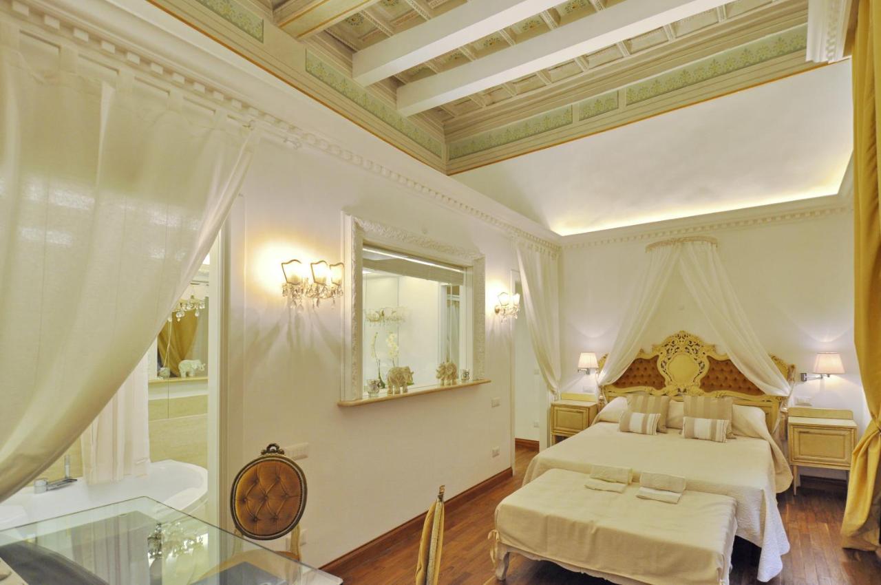 The Right Place 4u Savelli Boutique Roma
