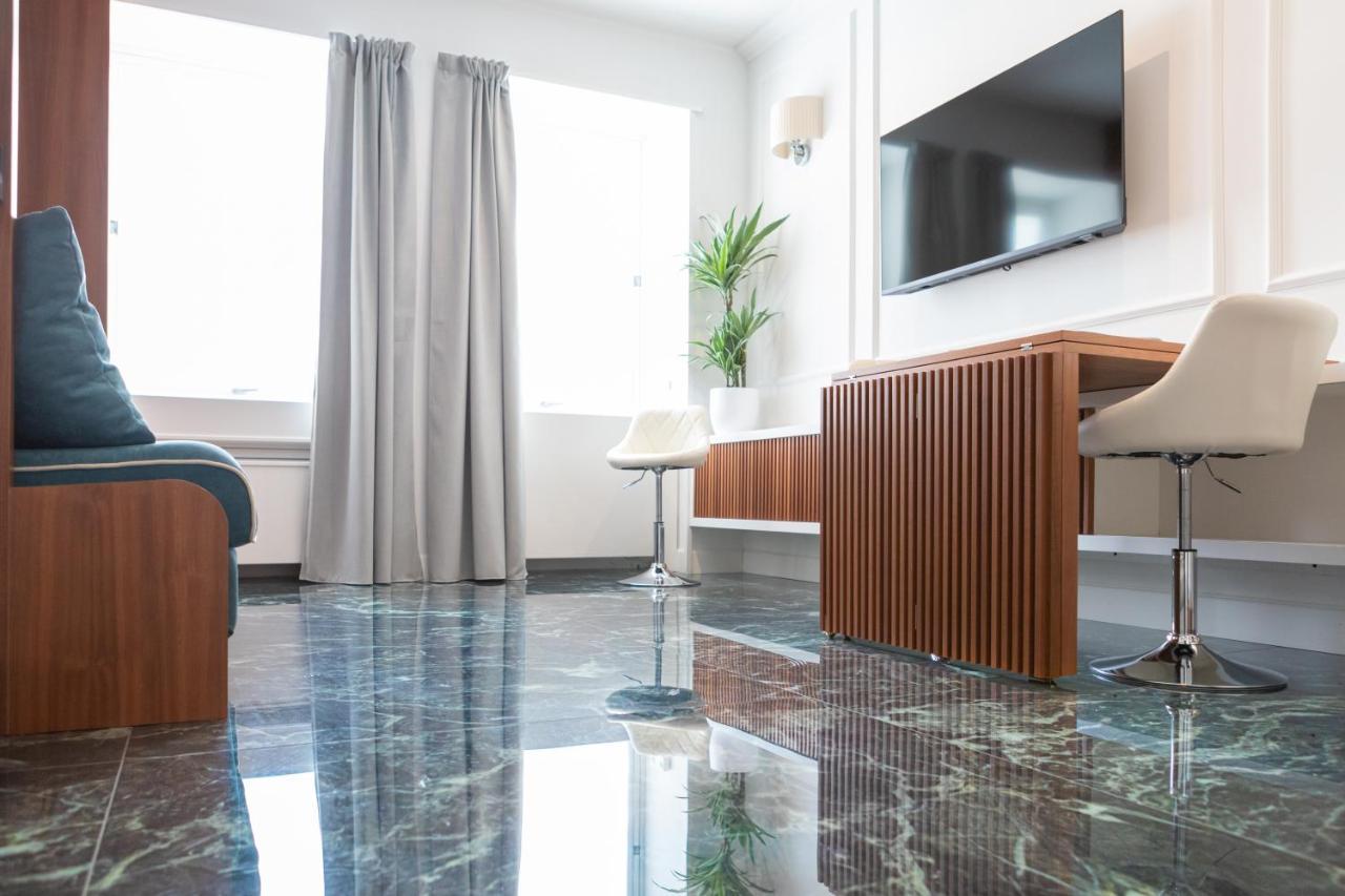 Domus Prestige -suite Repubblica- In Apartment Rome
