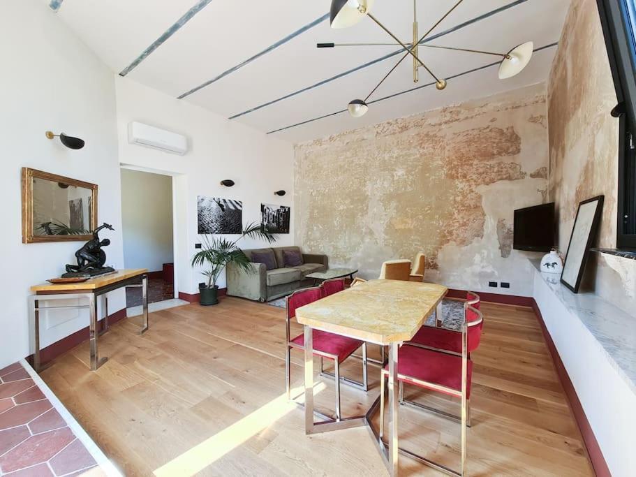 Boutique Penthouse With Terrace, Spanish Steps Appartamento