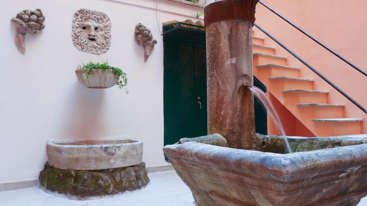 Joivy Trevi Fountain's Relais Apartamento *