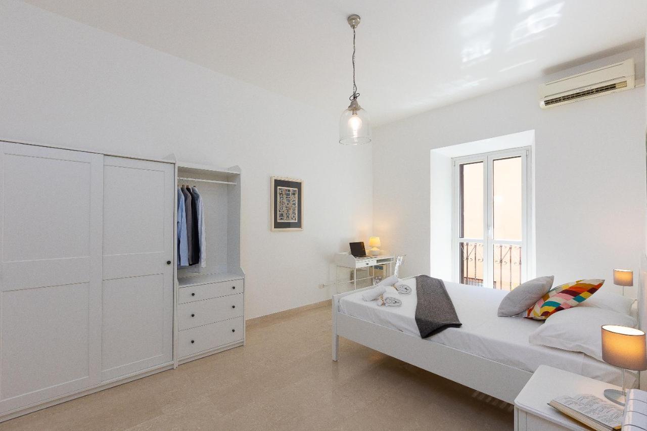 Cesare By In Apartamento Roma