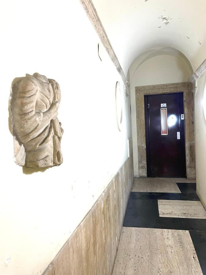 Hello Roma